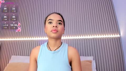 coralineross_ online show from September 2025 10:48:01 AM