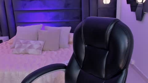 Corinne Russo online show from February 2025 09:36:01 AM