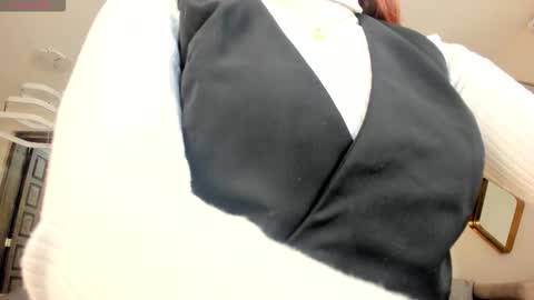 Corinne Russo online show from September 2025 05:09:02 AM