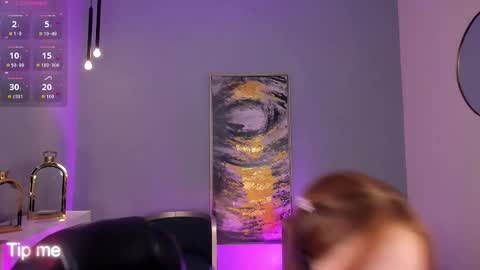 Corinne Russo online show from October 2025 03:58:01 AM