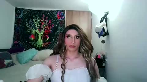 Snapshot of cosmic_crystal chatting on February 2026 08:29:02 PM cosmic_crystal online show from February 2026 08:29:02 PM