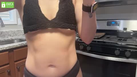 Snapshot of cosmicdreamz chatting on October 2025 01:07:01 PM BrittanyRose online show from October 2025 01:07:01 PM