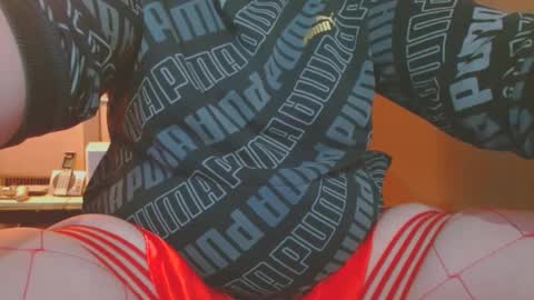 Snapshot of cosmicjones88 chatting on February 2025 04:54:01 AM cosmicjones88 online show from February 2025 04:54:01 AM