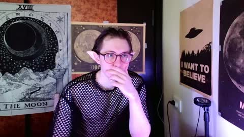 Snapshot of cosmonudes chatting on December 2024 09:28:02 AM Barry online show from December 2024 09:28:02 AM