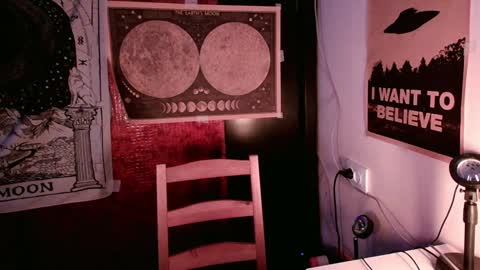 Snapshot of cosmonudes chatting on January 2025 10:40:01 PM Barry online show from January 2025 10:40:01 PM