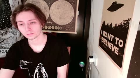 Snapshot of cosmonudes chatting on February 2025 06:37:02 PM Barry online show from February 2025 06:37:02 PM