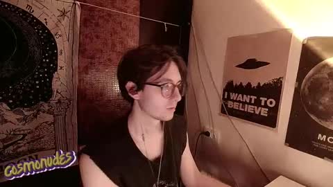 Snapshot of cosmonudes chatting on November 2025 01:54:02 PM Barry online show from November 2025 01:54:02 PM