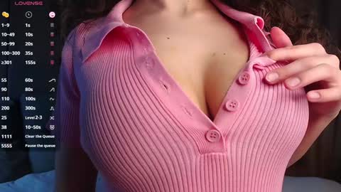 Snapshot of cosmos_baby chatting on January 2025 01:08:02 PM Luna online show from January 2025 01:08:02 PM