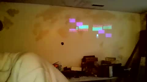 couchfireplace online show from December 2025 05:18:02 PM