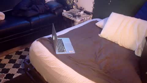 Corey online show from December 2025 06:59:02 PM