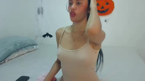 Andri online show from October 2025 09:16:01 PM