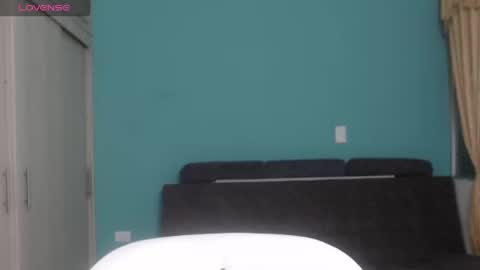 Snapshot of couple_sexandlove chatting on January 2026 01:41:02 AM ALEJANDRO Y EMILY online show from January 2026 01:41:02 AM