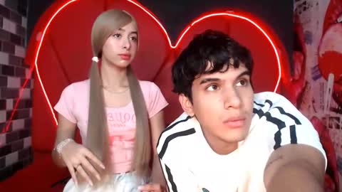 MIA LIZ AND SAM online show from September 2025 08:30:02 PM