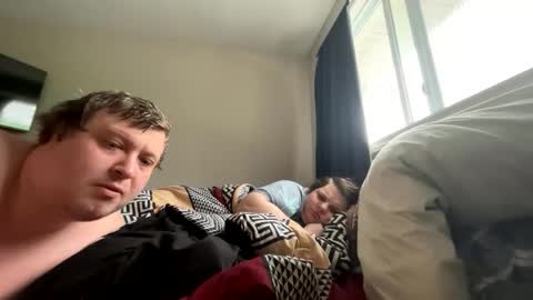 Amanda and Shawn online show from March 2026 02:52:01 PM