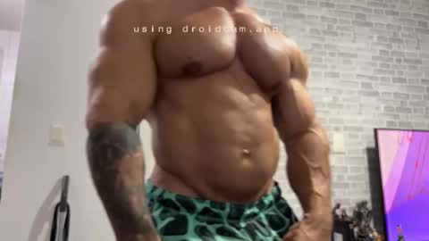 couplemuscle40 online show from February 2026 02:18:02 AM