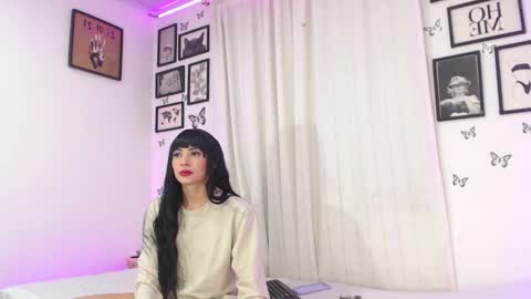 Juli and Liam online show from December 2024 04:42:02 AM