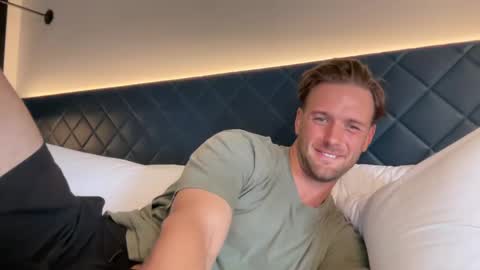 Courtney online show from February 2025 03:12:02 AM