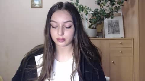 Courtney online show from January 2025 06:16:02 PM