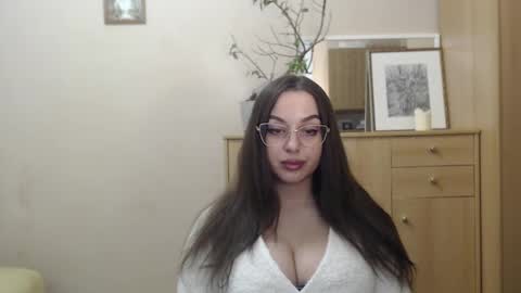 Courtney online show from March 2025 05:54:01 PM