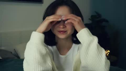 Yui online show from January 2025 07:32:02 AM