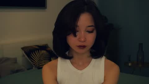 Yui online show from February 2025 07:04:02 AM