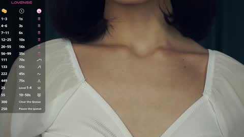 Yui online show from March 2025 11:03:01 AM