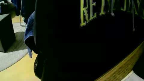 coyote017 online show from November 2025 06:52:02 PM