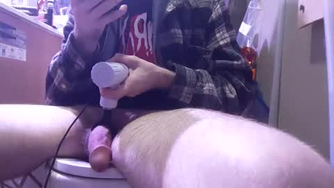 Snapshot of crackback_kyd chatting on December 2024 02:22:01 PM crackback_kyd online show from December 2024 02:22:01 PM