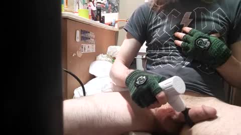 Snapshot of crackback_kyd chatting on December 2024 06:56:02 PM crackback_kyd online show from December 2024 06:56:02 PM