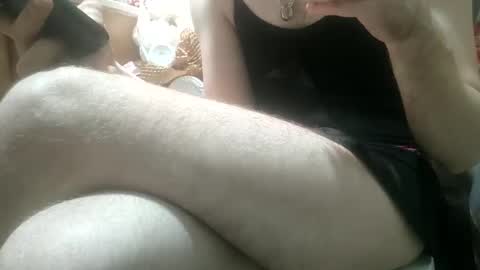 Snapshot of crackback_kyd chatting on December 2024 10:28:01 AM crackback_kyd online show from December 2024 10:28:01 AM