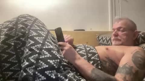 Snapshot of crapaud75018paris chatting on February 2026 09:15:02 PM crapaud75018paris online show from February 2026 09:15:02 PM