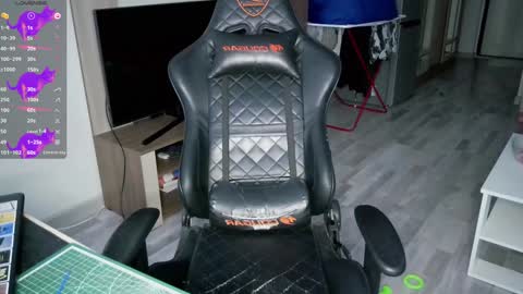 Snapshot of crash_test13 chatting on December 2024 01:14:01 AM crash_test13 online show from December 2024 01:14:01 AM