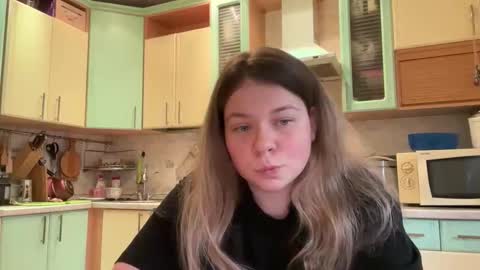 Elise online show from October 2025 06:35:02 AM