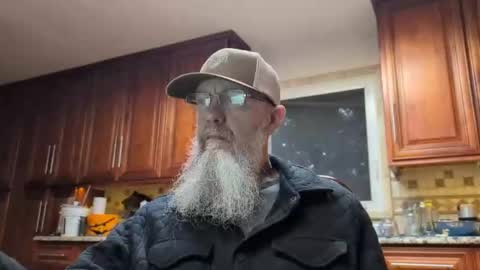 Snapshot of craven_moreass chatting on May 2026 10:23:01 AM Dick Fitswell online show from May 2026 10:23:01 AM