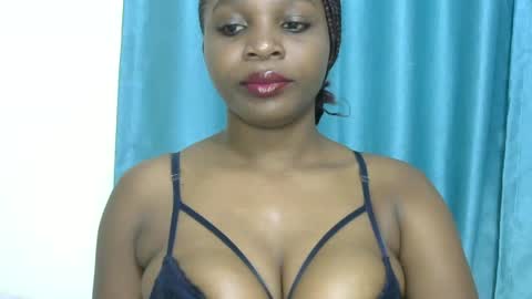 Snapshot of crazy_candy664 chatting on June 2026 03:05:02 AM candy online show from June 2026 03:05:02 AM