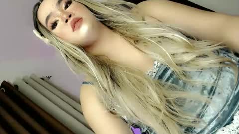 Hot Ayisha online show from October 2025 05:55:01 PM