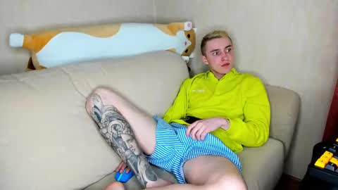 Alex online show from February 2025 05:07:01 PM