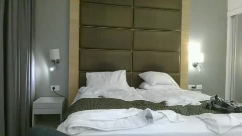 funcouple online show from December 2024 01:42:01 AM