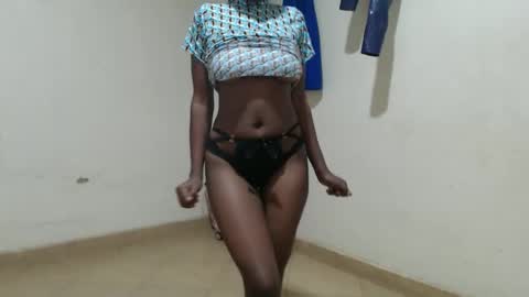 Ebonie online show from October 2025 10:16:01 PM