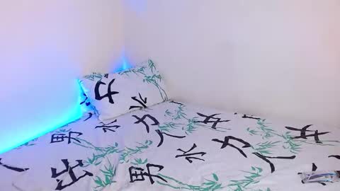 Mely online show from September 2025 04:06:01 AM