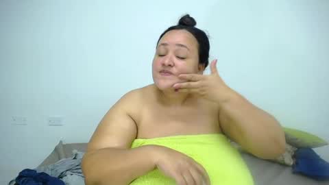 diosalinda online show from April 2026 02:01:01 AM