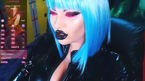 Roxy online show from November 2025 02:28:01 PM