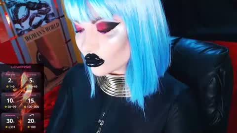 Snapshot of crazypinkyball chatting on July 2026 04:39:01 PM Roxy online show from July 2026 04:39:01 PM