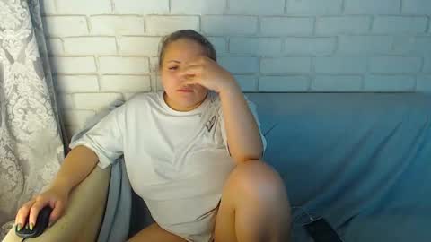 Crazyy Girl  online show from January 2025 06:02:01 PM