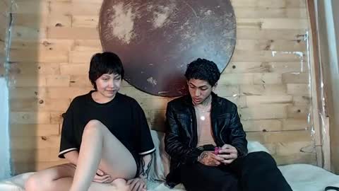  CAMILA Y SEBASTIAN online show from January 2025 01:02:01 AM