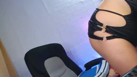 A S H L Y online show from March 2025 11:28:01 AM