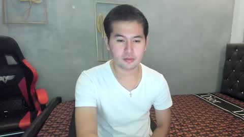 BareCreamyCum online show from December 2024 01:44:01 PM