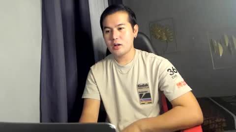 BareCreamyCum online show from December 2024 09:17:02 AM