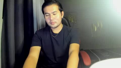 BareCreamyCum online show from December 2024 03:59:02 PM