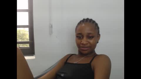 creamyxmuffin online show from October 2025 01:54:01 PM
